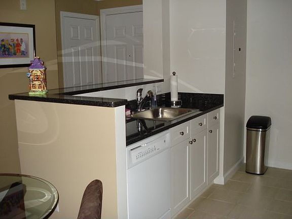4th image of 31 Greenridge Ave APT 2P