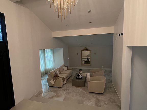 4th image of 17640 Arvida Dr