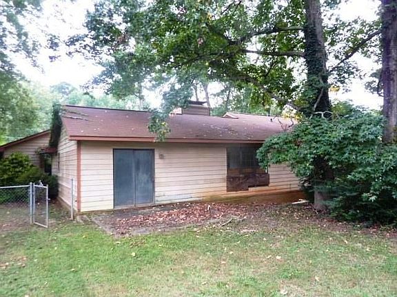 2nd image of 2254 Lisbon Ln