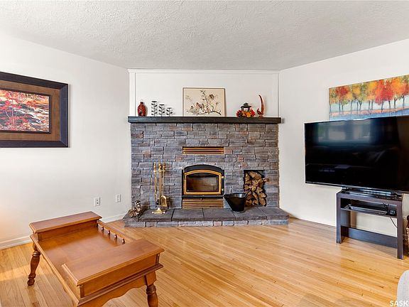3rd image of 1020 Aberdeen St