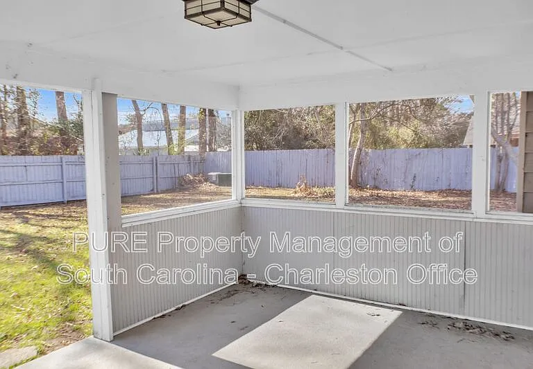 110 Train Dr — Photo 4