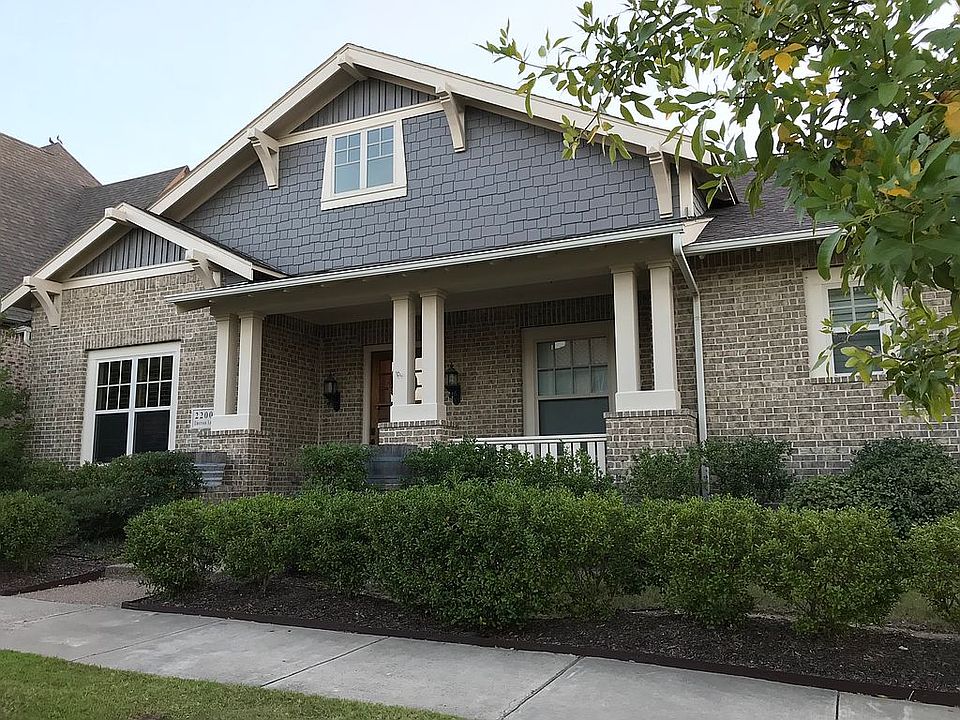 1st image of 2200 Emerson Ln