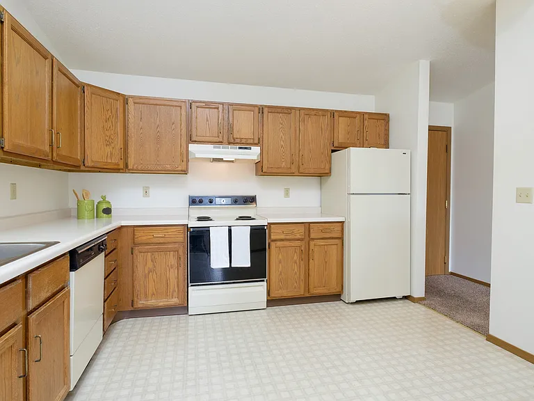 Fargo, ND Flickertail Apartments | Kitchen