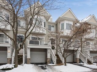 704 Fairfield Cir, Minnetonka, MN 55305