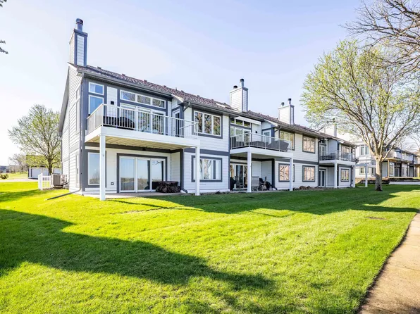 24094 187th St Unit 16, Spirit Lake, IA 51360