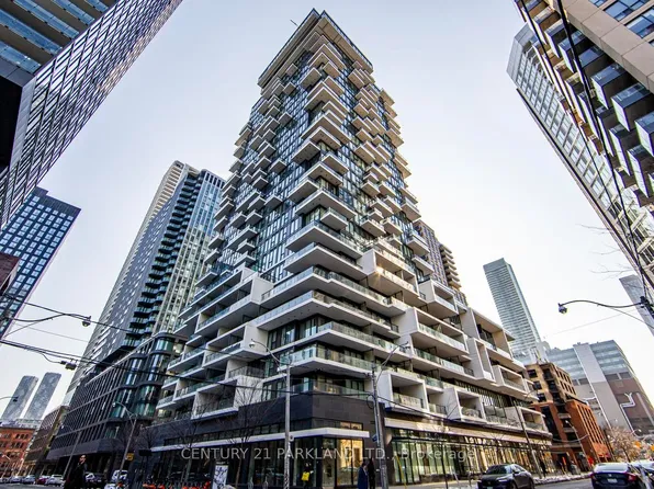 77 Shuter St #527, Toronto, ON M5B 0B8