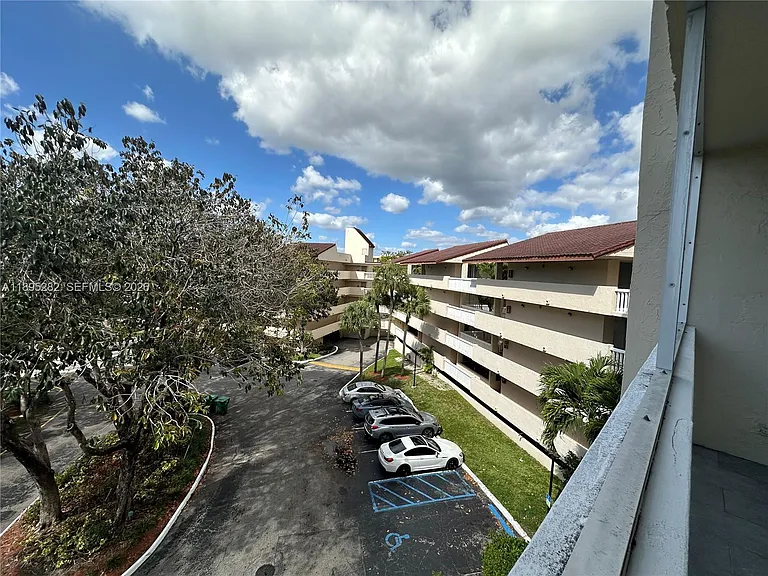 7051 Environ Blvd #431 — Photo 41