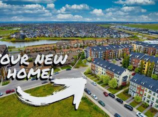 215 Copperpond Cmn SE, Calgary, AB T2Z 1G5