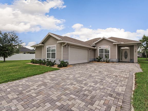 2nd image of 116 Twin Lakes Dr