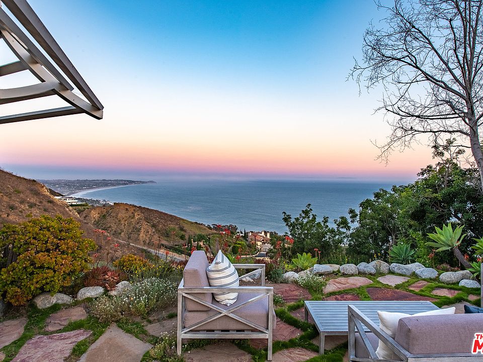 1st image of 4284 Avenida De La Encinal