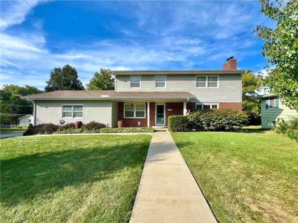 1114 W 25th St, Lawrence, KS 66046