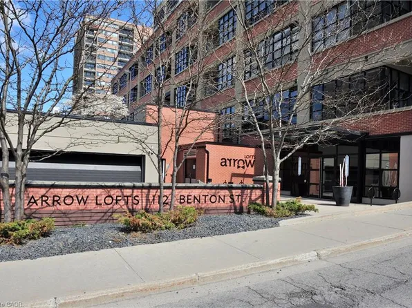 112 Benton St #324, Kitchener, ON N2G 3H6