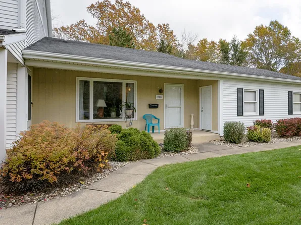 10071 Pepperell Ct, Portage, MI 49024