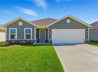 20232 W 194th Ter, Spring Hill, KS 66083