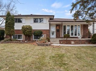 1116 Sumach Cres, Windsor, ON N8S 2S4