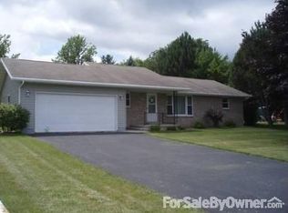 418 Sally St, Seymour, WI 54165