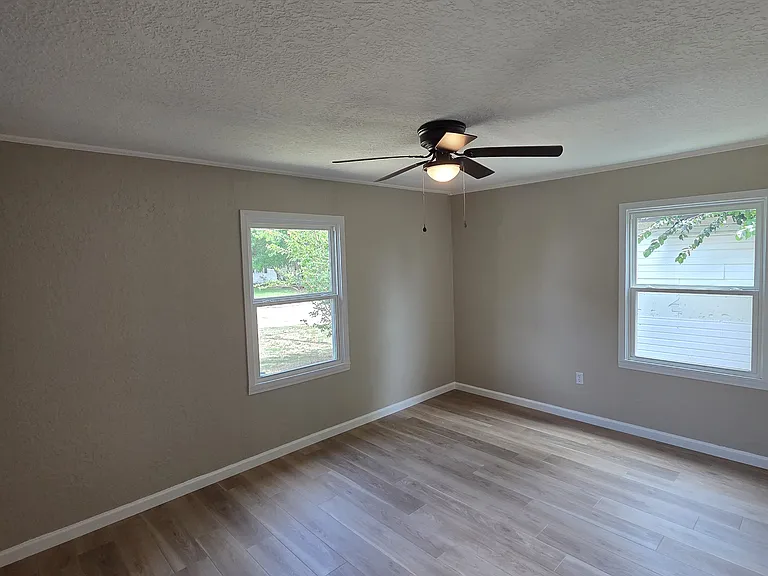 1407 N 21st St — Photo 5