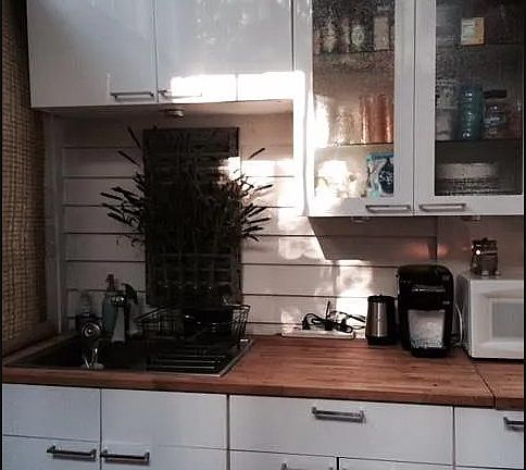 3rd image of 195 Forest Ave NE #4