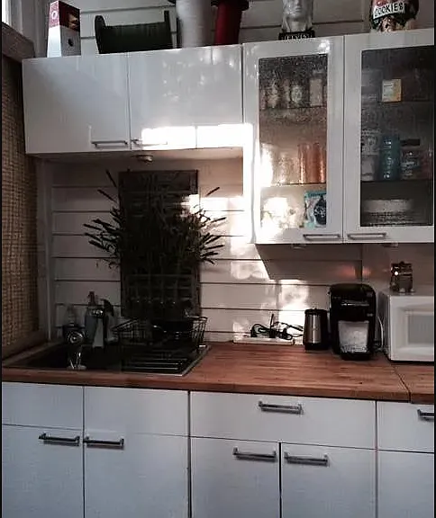 195 Forest Ave NE #4 — Photo 3