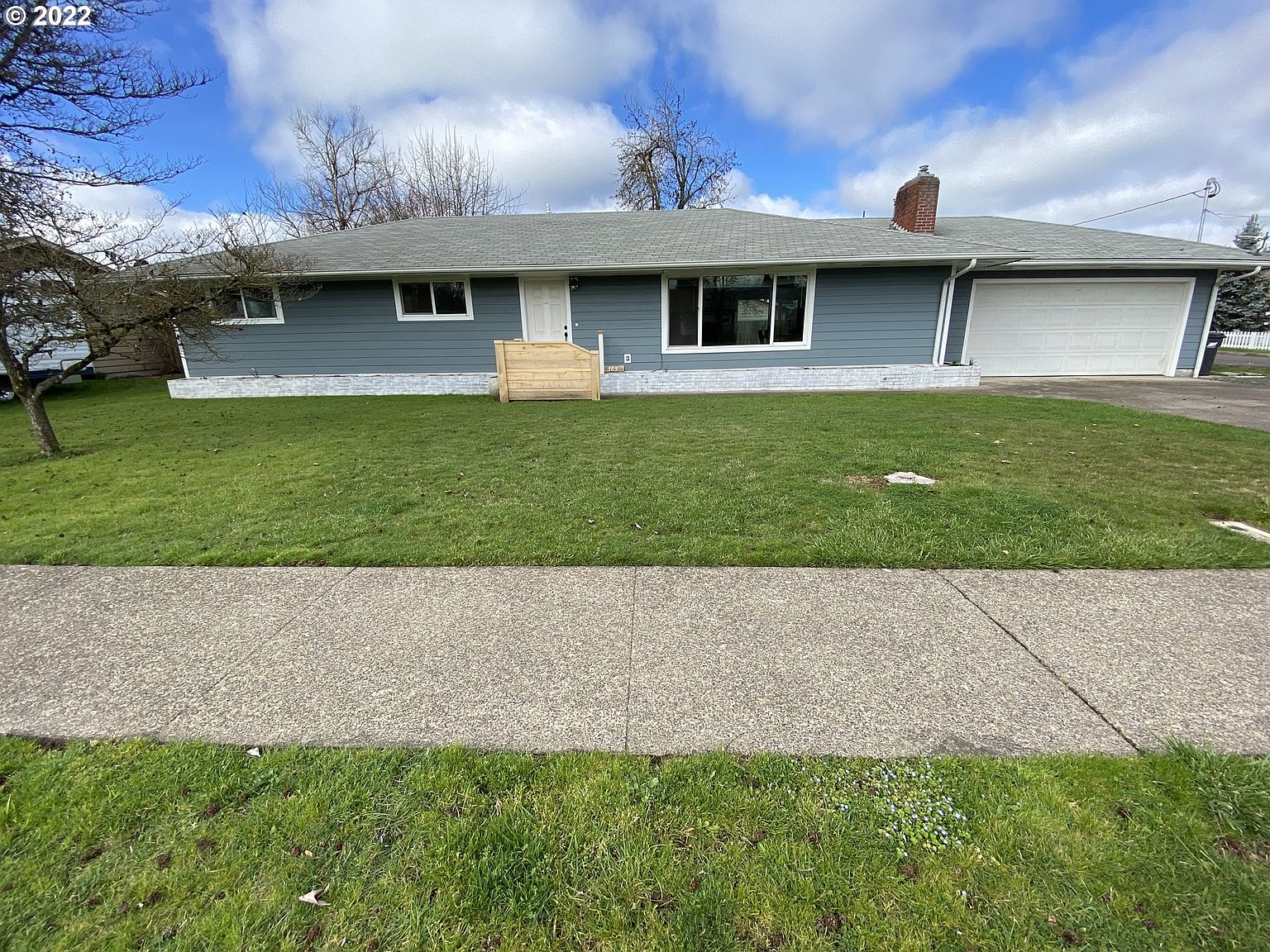 385 N 7th St, Harrisburg, OR 97446 Zillow