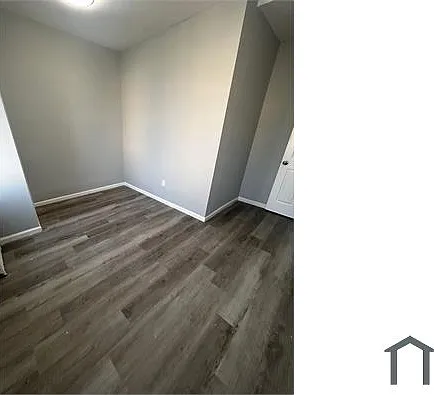 157 Voss Ave