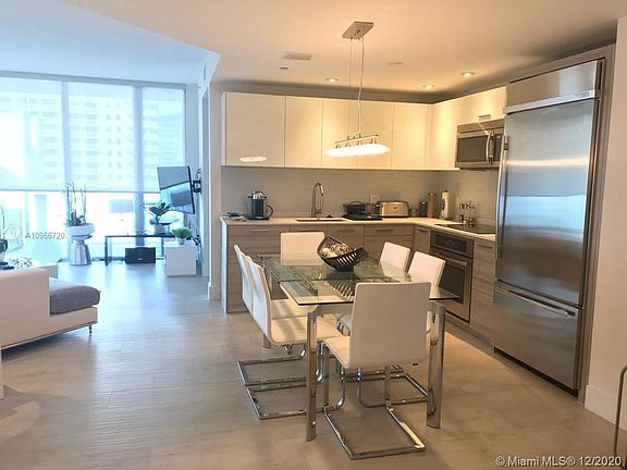 4th image of 1300 Brickell Bay Dr APT 2510