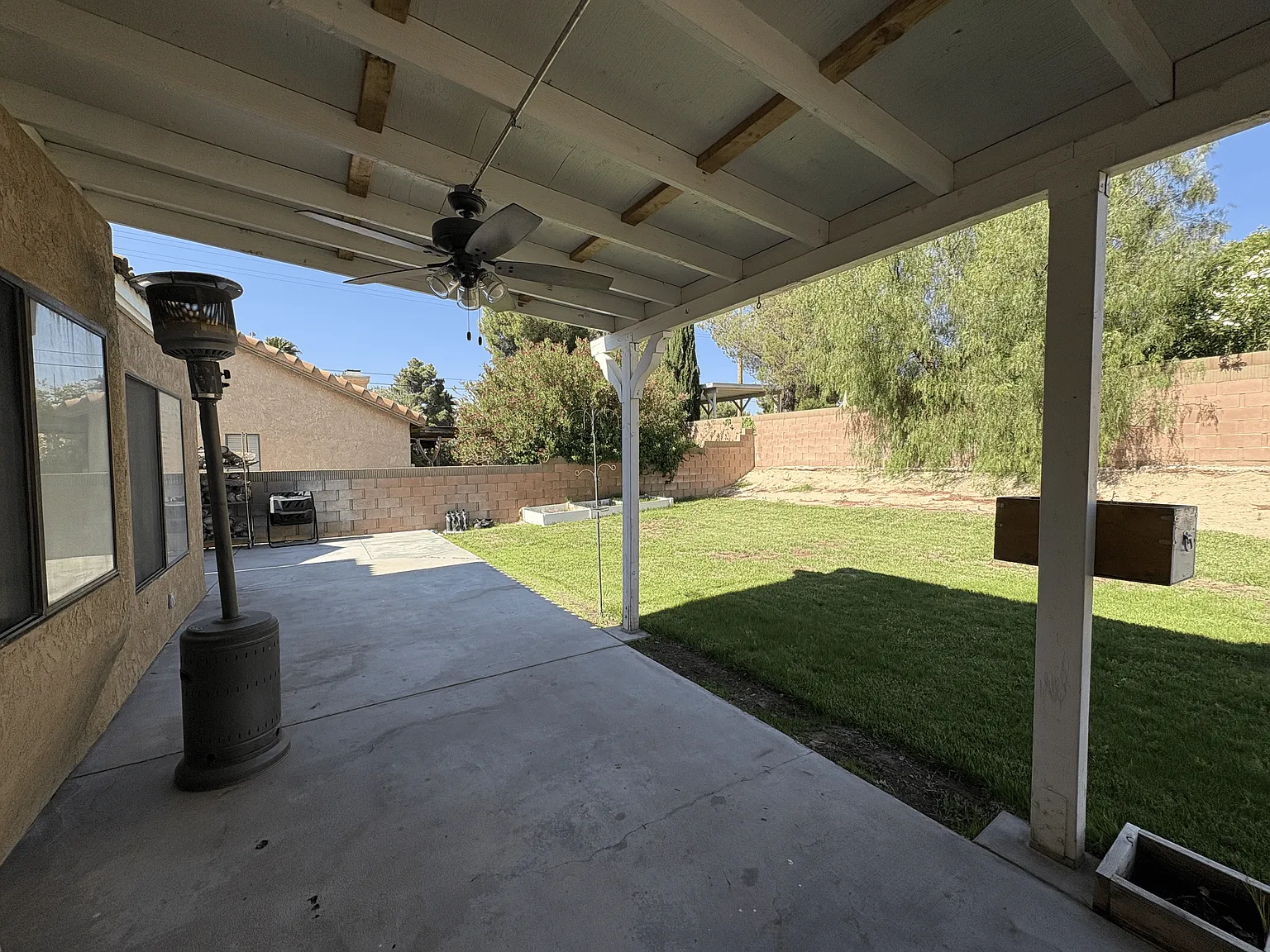 4 bed, 2.5 bath, 1928 sqft, $3,275 — Photo 3