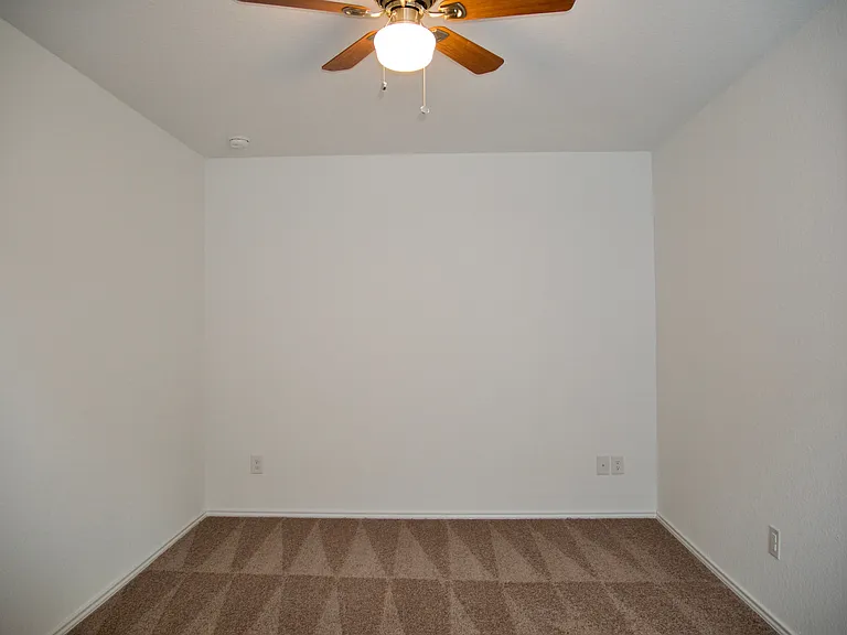 7627 Chancery Gate — Photo 22