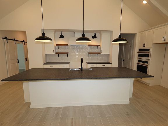 4th image of 971 Tarkington Timbers Drive