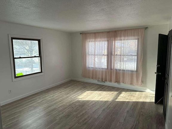 5th image of 1176 Norton St