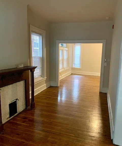 221 Buckingham Pl — Photo 9
