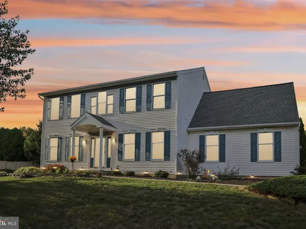 102 Pheasant Way, Downingtown, PA 19335