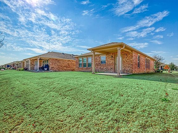 4th image of 7422 Sage Valley Ln