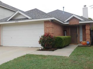 2316 Hunters Run Dr, Dallas, TX 75232