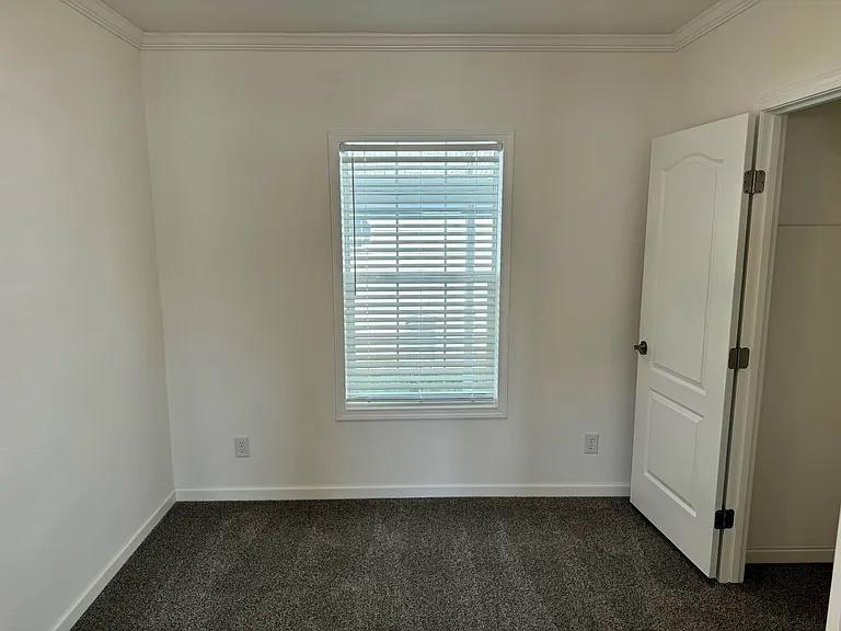 1270 Plymouth Pl — Photo 10
