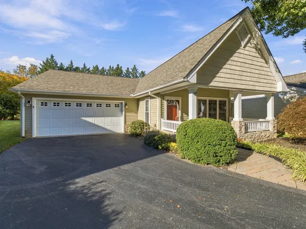 5213 Bradford Cir, Roanoke, VA 24018
