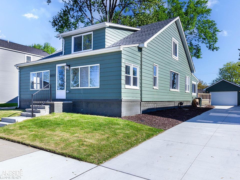 22005 Lakeview St, photo 2
