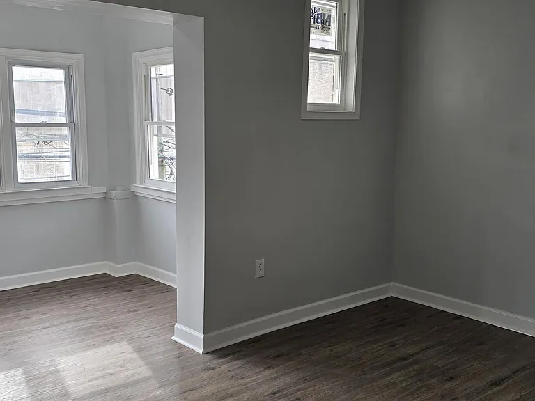 1411 W Loudon St — Photo 98
