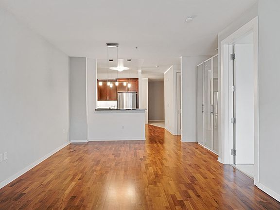 5th image of 88 Townsend St APT 113