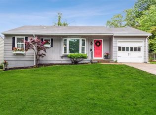 2818 W 72nd Ter, Prairie Village, KS 66208