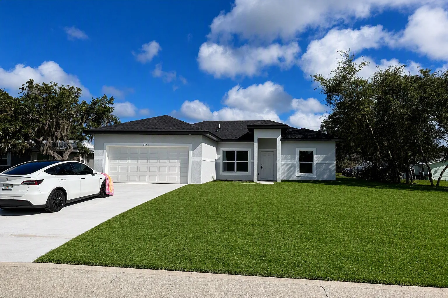 3 bed, 1600 sqft, $1,850 — Photo 1
