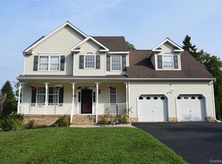 15 Wildflower Rdg, Poughkeepsie, NY 12603