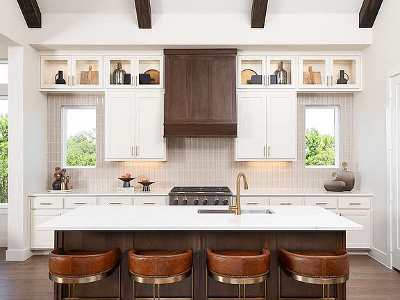 Aster Park - Graham Interior Image 3