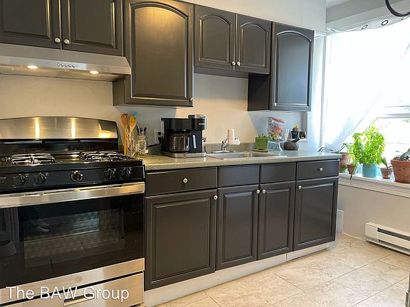 2nd image of 132 Main St #3