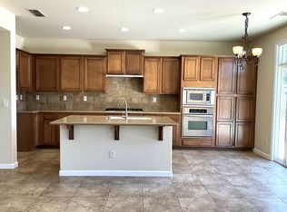 1315 Seymour Cir, Lincoln, CA
