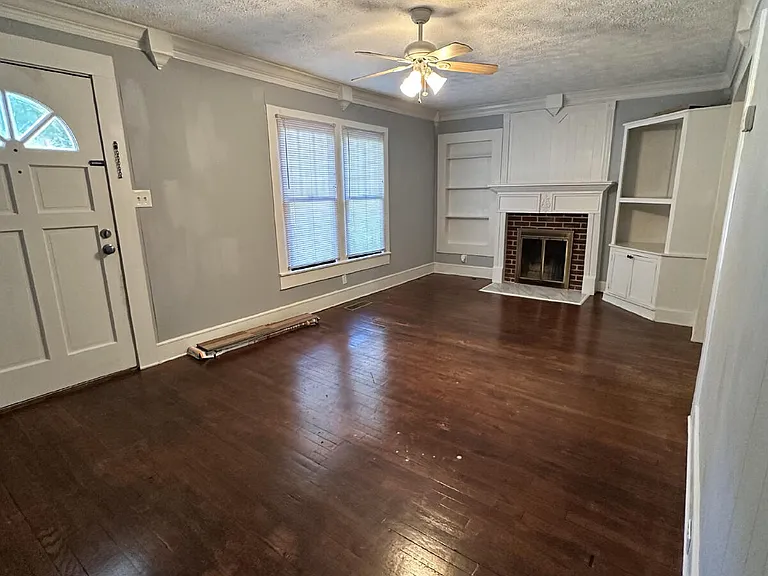 625 Ridgewood Ave — Photo 3