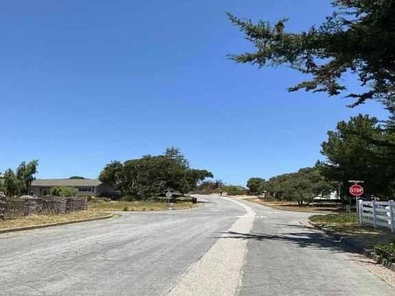 Exterior Neighborhood (street photo)