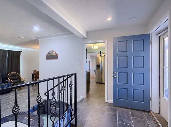 5th image of 4015 Roosevelt Dr
