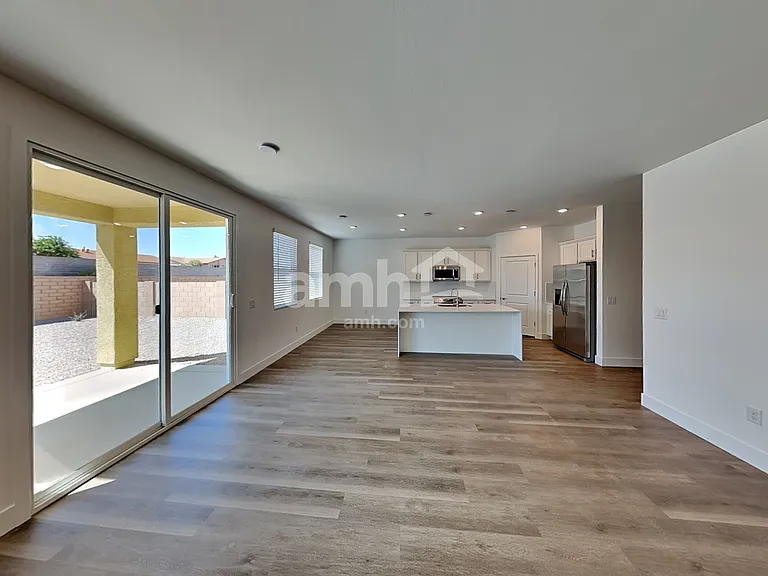 9652 E Harkes Dr — Photo 6