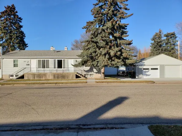 1602 Hanaford Ave, Bismarck, ND 58501